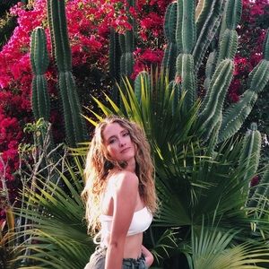 Meet your Posher, Taylor